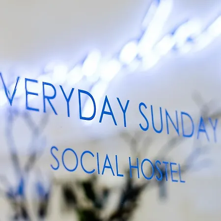 Everyday Sunday Social Hostel-3